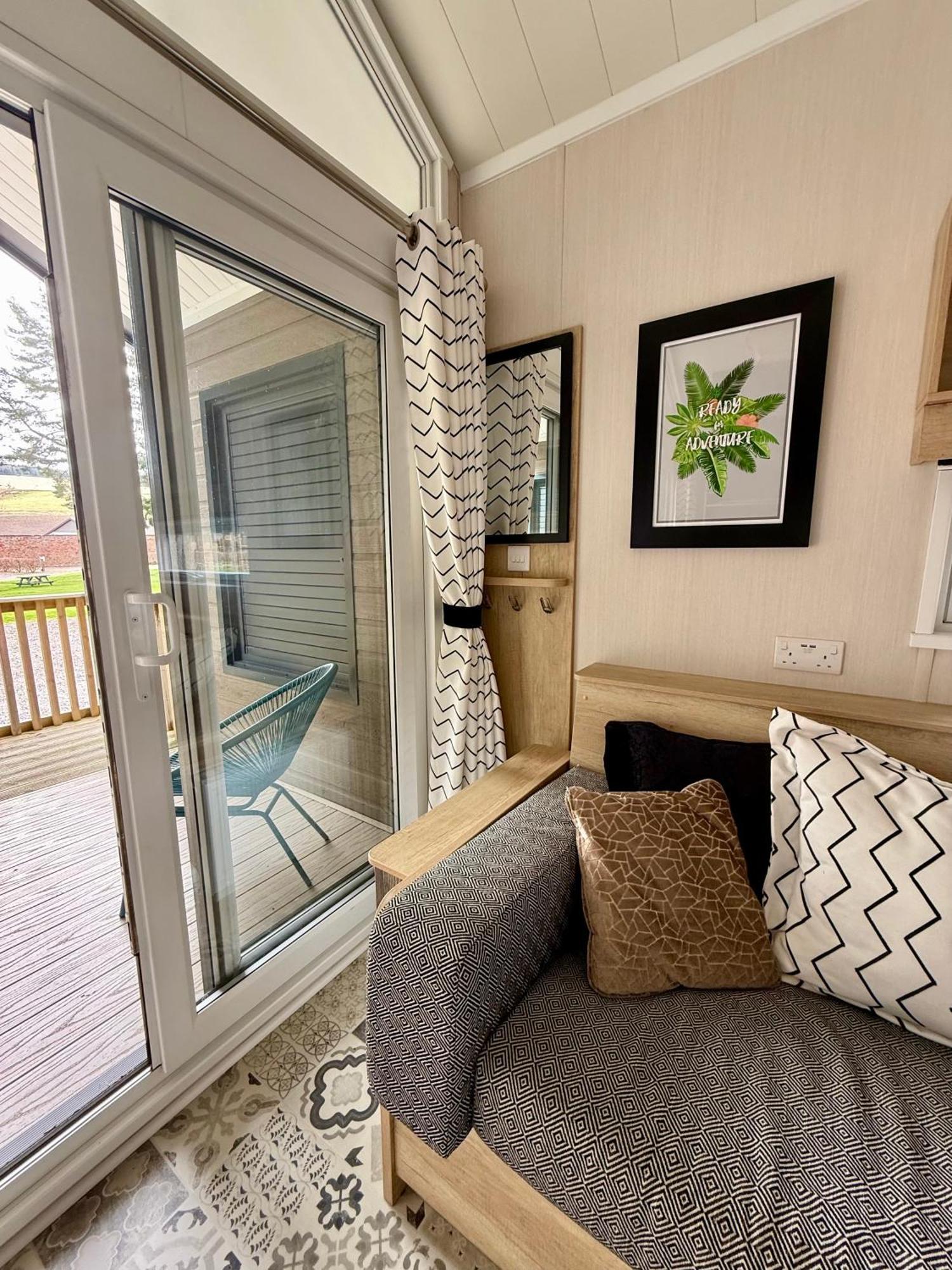Hotel The Parr Pod - Beautiful, Luxury Pod Aberlour Exterior foto